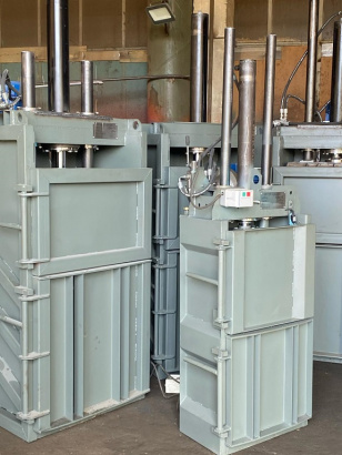 Пресс пакетировочный вертикальный Кубер-10В