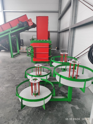 Пресс пакетировочный горизонтальный  Кубер-40Г Премиум