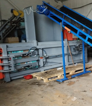 Пресс пакетировочный горизонтальный  Кубер-40Г Премиум