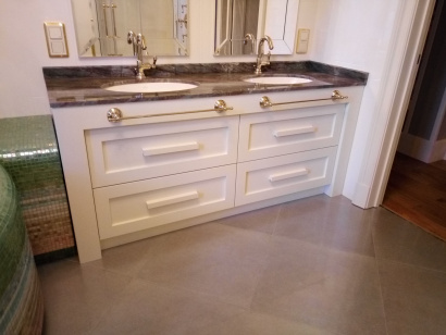 Производство мебели на заказ по индивидуальным размерам для ванных комнат