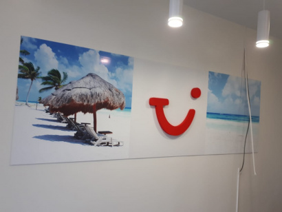 Стенды больших размеров с подсветкой