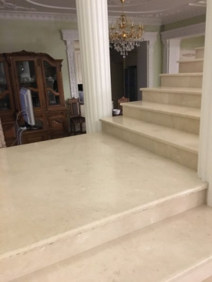 Ступени и столешницы из мрамора и гранита. Брусчатка. Монтаж