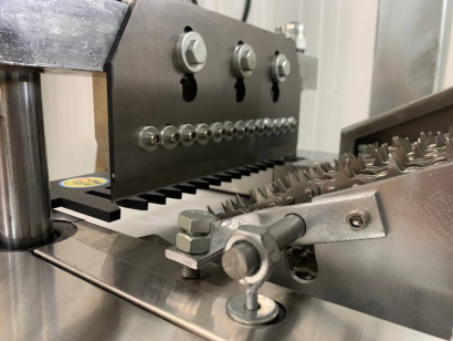 Машина для нарезки мяса и овощей кубиками Vega Meat Dicer 500