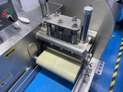 Машина для нарезки мяса и рыбы  Leaddenmar Meat Slicer L690