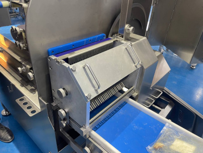 Машина для нарезки мяса и рыбы  Leaddenmar Meat Slicer L690