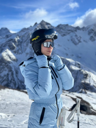 Мембранная одежда: горнолыжная, для сноуборда, куртки, комбинезоны, спортивные костюмы