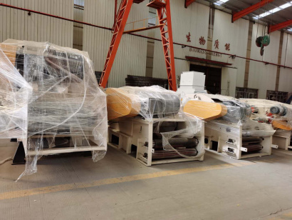 Горячая продажа : Рубильная машина  высокого качества для получения щеп  древесных в России 