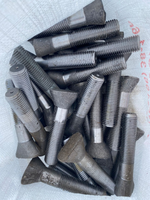 Футеровочные болты