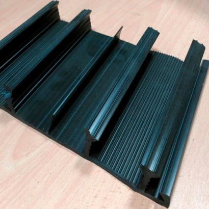 Гидрошпонка для поверхностных рабочих швов 240 мм (CF240-4/25)