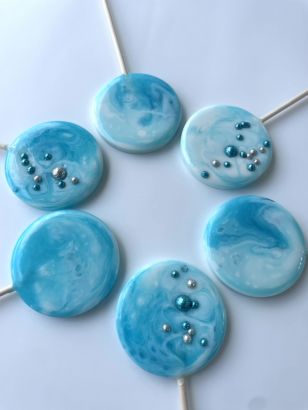 Леденцы на палочке фигурные