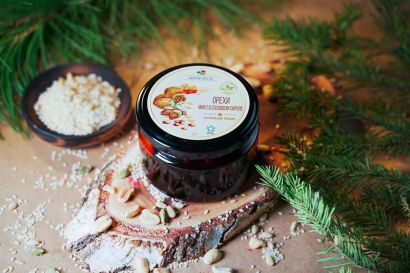 Ореховый микс в сиропе из молодых сосновых шишек 250 гр