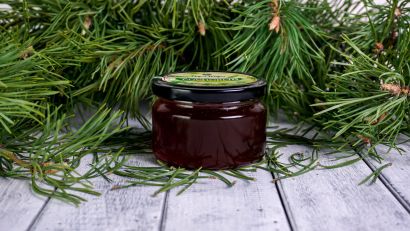 Конфитюр сосновый из молодых сосновых шишек 240 гр 