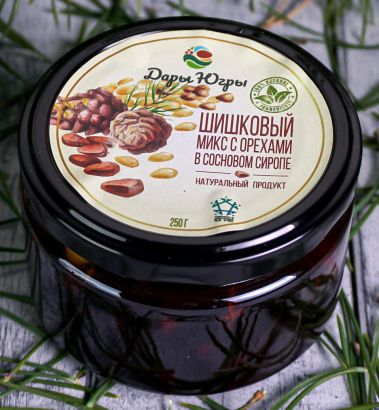 Микс из кедровой и сосновых шишек с кедровыми орешками в сосновом сиропе 250 гр 