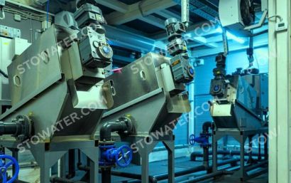 Шнековый обезвоживатель осадка сточных вод