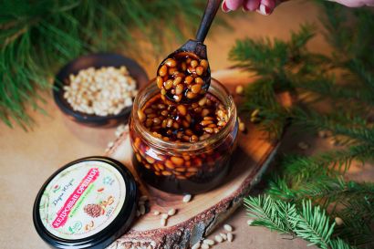 Кедровые орешки в кедровом сиропе из молодых кедровых шишек 250 гр
