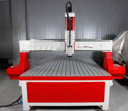 Фрезерный профессиональный станок с ЧПУ SM 1325 1300x2500x300