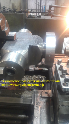 Тройник резьбовой с фланцами ГОСТ 22801-83 ст.12Х18Н10Т