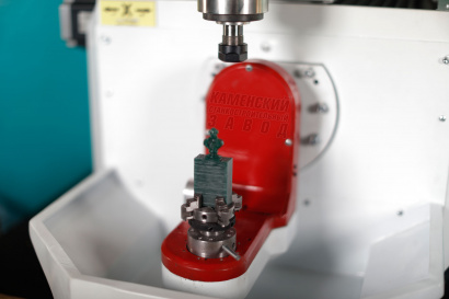 Ювелирный станок ЧПУ 5D станок МАХ777. Оборудование ЧПУ для ювелирного производства (150x170x140)