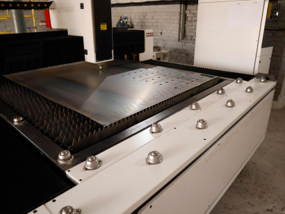 Станок ЧПУ для лазерной резки металла CNC laser metall cutter-1 (1500x3000)