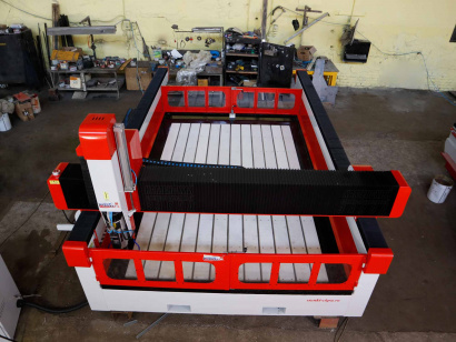 Фрезерный ЧПУ станок по камню «Мастер-2+А» (2000x3000x400)