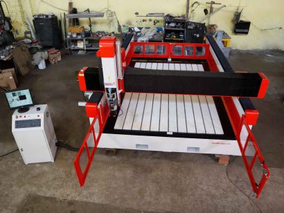 Фрезерный ЧПУ станок по камню «Мастер-1+А» (1300x1500x400)