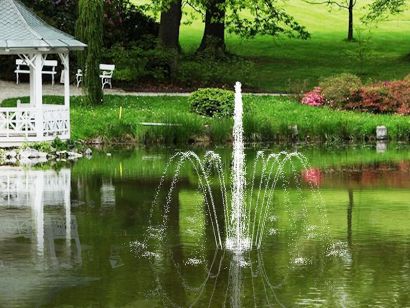 Плавающий фонтан "Вальс"