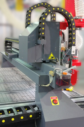 3200 серия Двухшпиндельный трехкоординатный фрезерно-гравировальный станок с ЧПУ