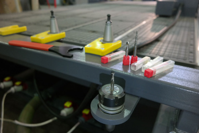 5000 серия 3х-координатный фрезерно-гравировальный станок с ЧПУ с автоматической сменой инструмента