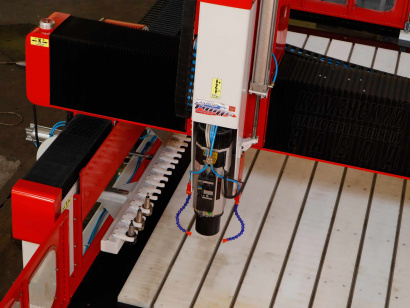 Фрезерный ЧПУ станок по камню «Мастер-1+А» (1300x1500x400)