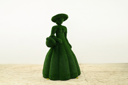 Топиарная фигура леди Барбара, h=196см - газон Eco