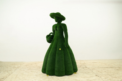 Топиарная фигура леди Барбара, h=196см - газон Eco