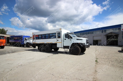 Вахтовый автобус Урал NEXT 4320-72 (28 мест)
