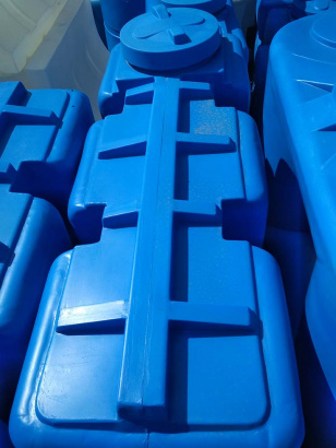 2000 литров призматическая пластиковая емкость