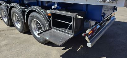 Полуприцеп самосвал с двумя самосвальными платформами  Модель по ПТС – KZA-3-1 для перевозки зерна и комбикорма