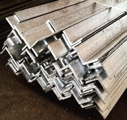 Уголок нержавеющий