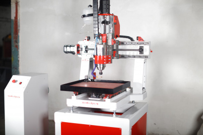 Промышленный фрезерный ЧПУ станок CNC-4040 (400x400x150, дерево, металл) со стальным столом