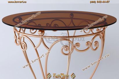 Кованый обеденный стол золотого цвета