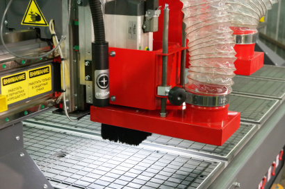 3200 серия Двухшпиндельный трехкоординатный фрезерно-гравировальный станок с ЧПУ