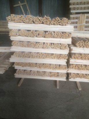 Черенки берёзовые 23×1200 мм для метёл, швабр и щёток