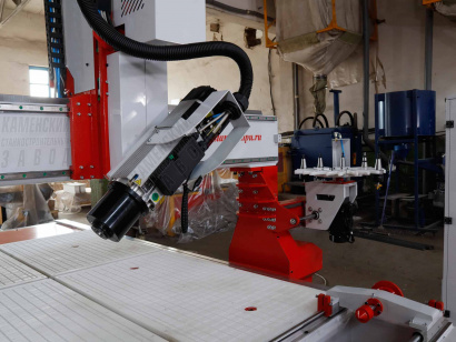 Деревообрабатывающий 5-осевой станок SM-2140 Pro