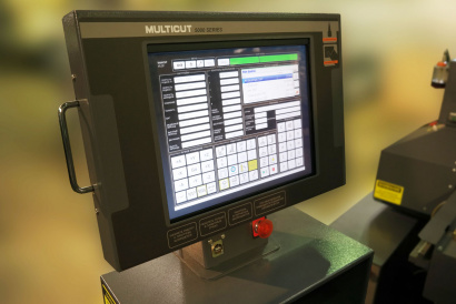 5000 серия 3х-координатный фрезерно-гравировальный станок с ЧПУ с автоматической сменой инструмента