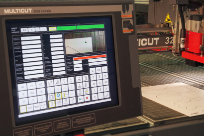 3200 серия Двухшпиндельный трехкоординатный фрезерно-гравировальный станок с ЧПУ