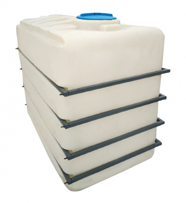 Пластиковая емкость для воды прямоугольная 5000 л в обрешетке