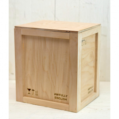 Деревянный ящик с крышкой