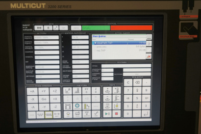 3200 серия Двухшпиндельный трехкоординатный фрезерно-гравировальный станок с ЧПУ