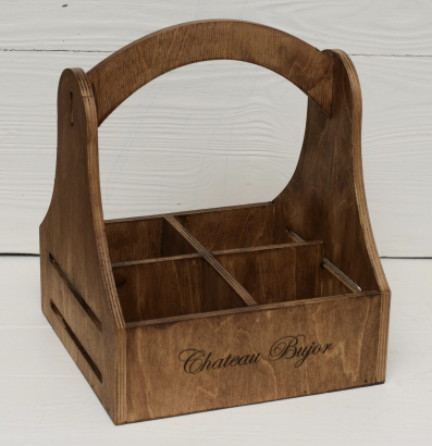 Деревянный ящик для бутылок