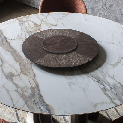 Механизм для сборки поворотного стола с неподвижным центром