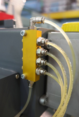 3000 серия Трехкоординатный фрезерно-гравировальный станок с ЧПУ