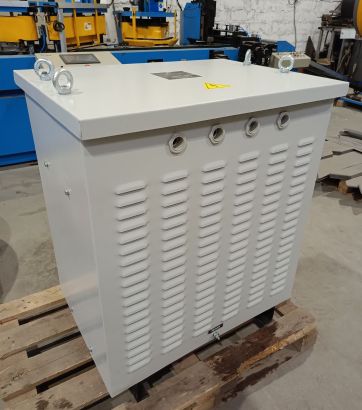 Разделительный трехфазный трансформатор трс/трсз