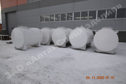 Резервуар горизонтальный  стальной наземный утепленный